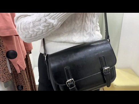 ❤️ Публична мастурбация на младата кучка FeralBerry с вибратор в стаята за обличане ☑ Анално порно в bg.safehaus.top ❌❤